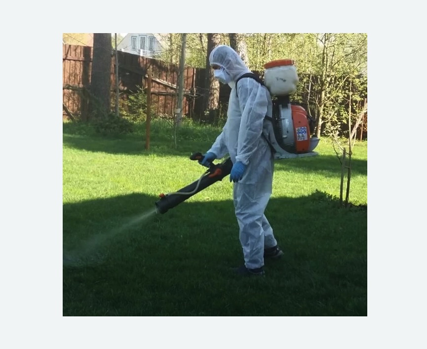 Обработка территории от клещей в Апшеронске